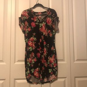 Floral short sleeve floral mini dress🌺🌸